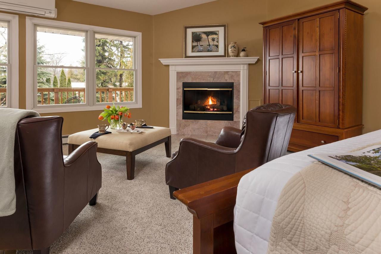 Huron House Bed and Breakfast Oscoda Exterior foto