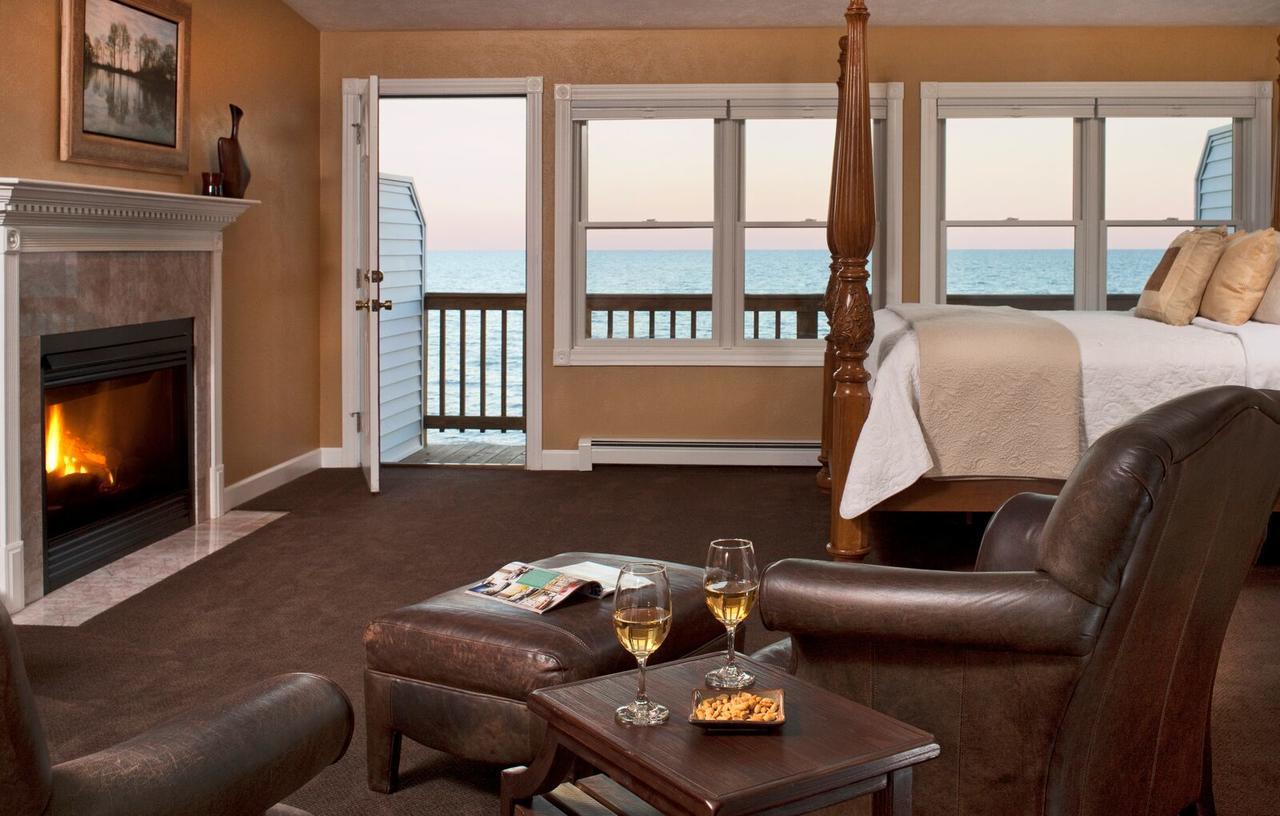 Huron House Bed and Breakfast Oscoda Exterior foto