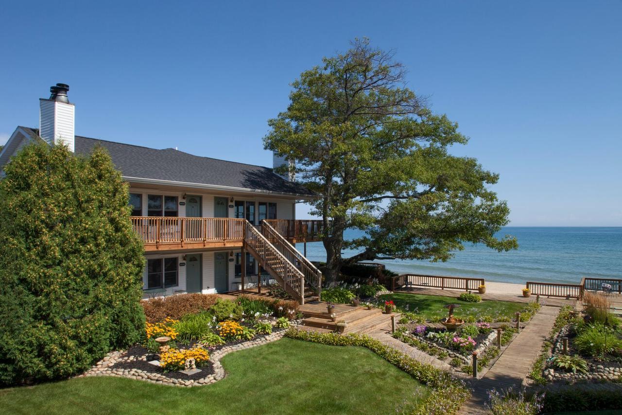 Huron House Bed and Breakfast Oscoda Exterior foto